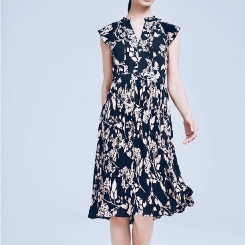 WHITE HOUSE BLACK MARKET Black & Cream Floral Midi Dress